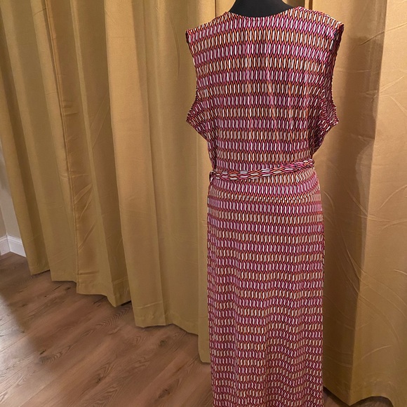 Leota maxi dress - Picture 2 of 3